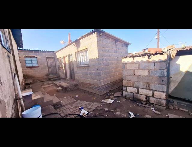 2 BEDROOM HOUSE FOR SALE IN TEMBISA